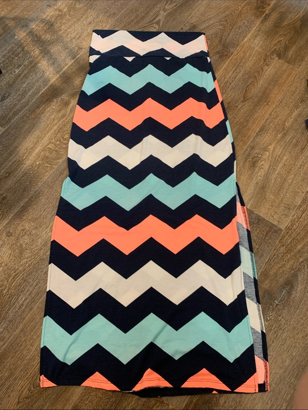 #123 Rue21 Chevron Maxi Skirt in Navy, Coral & Mint